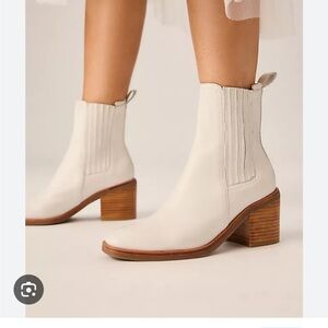 Anthropologie silent d white booties